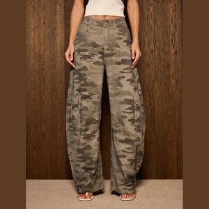 Camo Print Denim Cargo Pocket Wide Leg Jeans